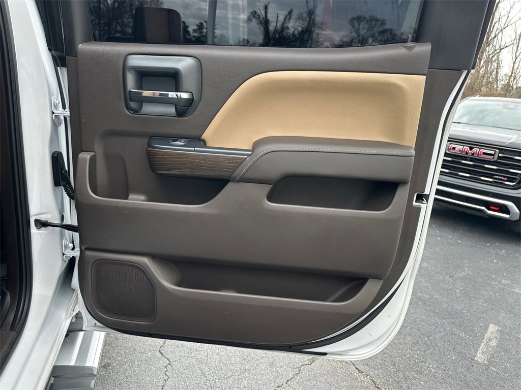 Used 2019 GMC Sierra 2500 Denali w/ Duramax Plus Package image 17