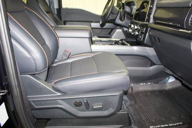 Used 2025 Ford F350 Lariat w/ Black Appearance Package image 16