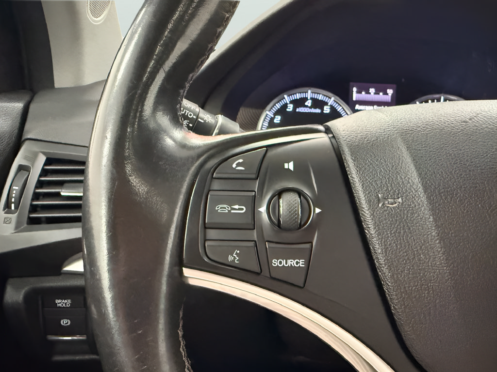 Used 2018 Acura MDX SH-AWD image 19