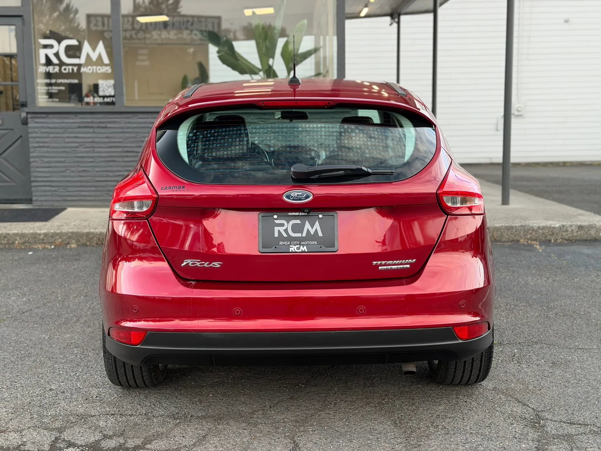 Used 2016 Ford Focus Titanium FWD image 6