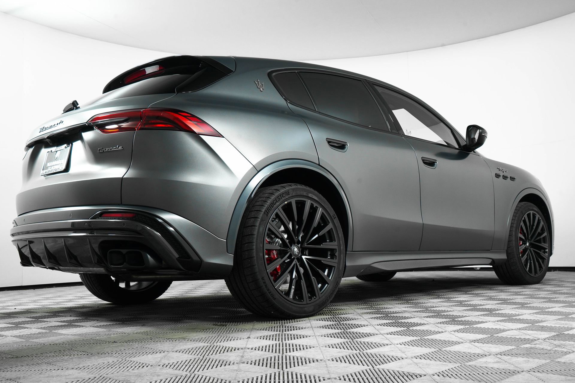 New 2025 Maserati Grecale Trofeo image 16