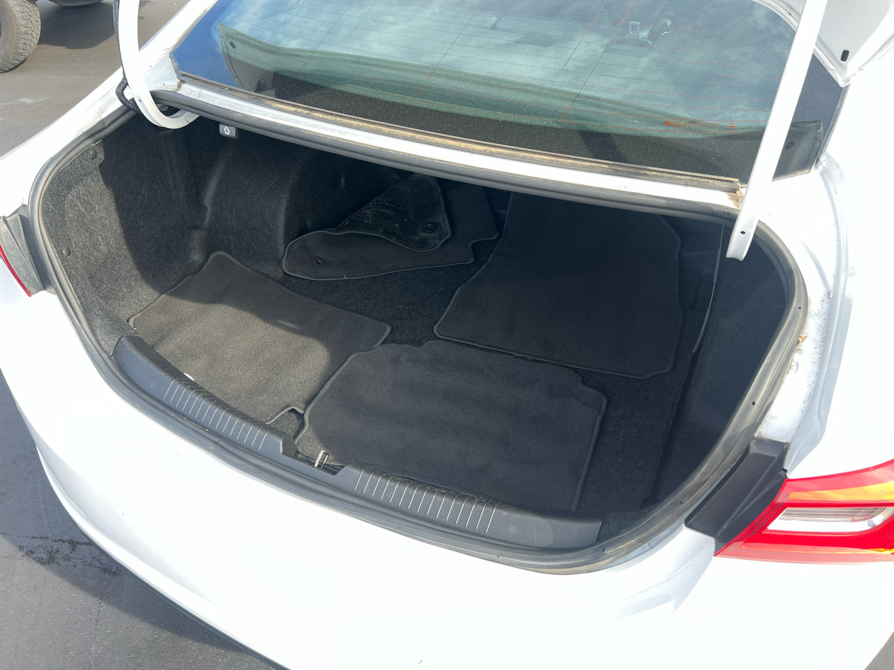 Used 2023 Chevrolet Malibu LT w/ Driver Confidence Package image 74