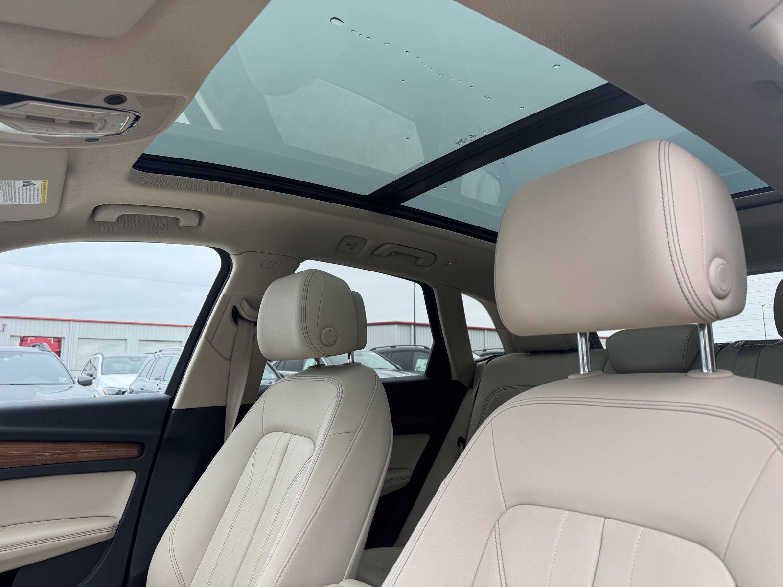 Used 2021 Audi Q5 Premium Plus image 15