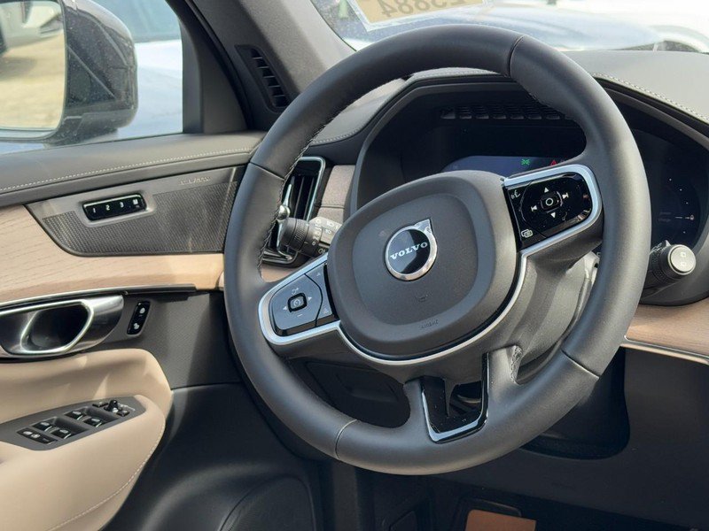 New 2026 Volvo XC90 T8 Plus w/ Protection Package Premier AWD/4WD image 7