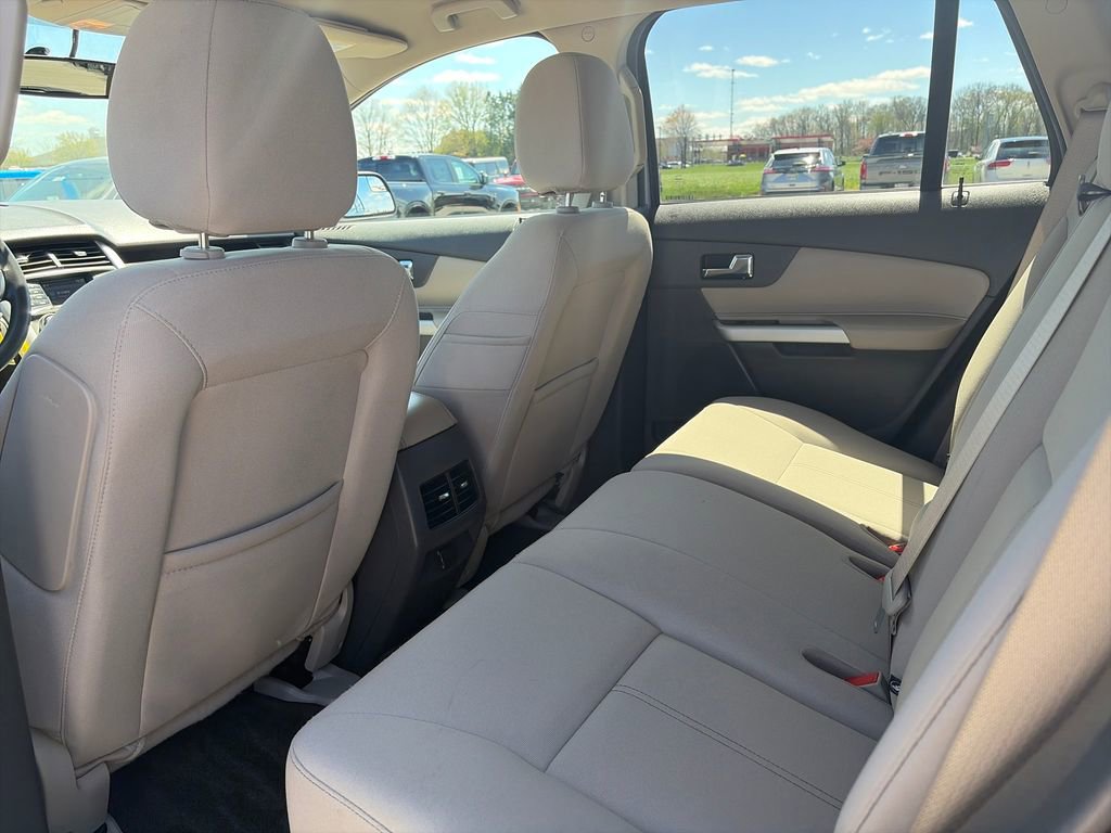 Used 2014 Ford Edge SE w/ Equipment Group 101A image 24