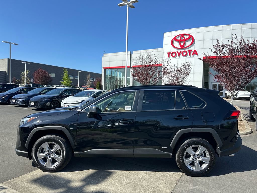 Certified 2025 Toyota RAV4 LE AWD/4WD image 2
