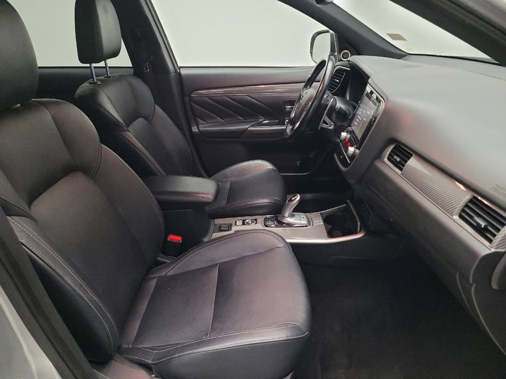 Used 2020 Mitsubishi Outlander GT image 21