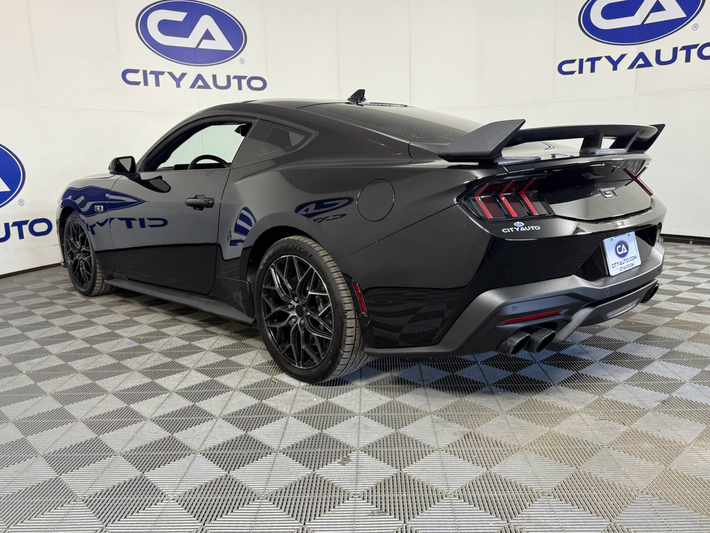 Used 2024 Ford Mustang GT Premium image 6