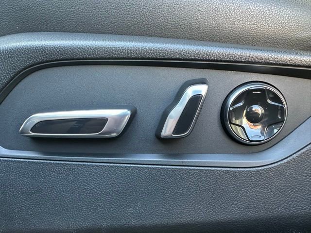 Used 2023 Acura MDX SH-AWD image 10