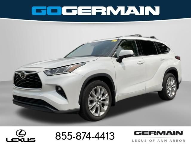 Used 2023 Toyota Highlander Limited