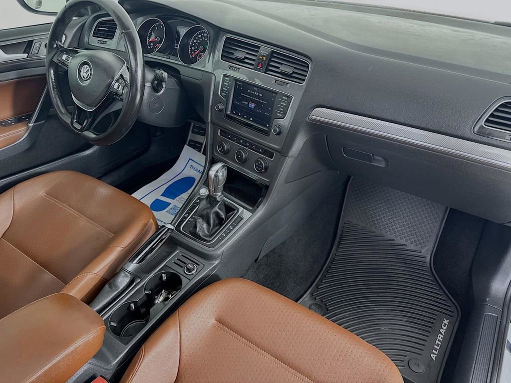 Used 2017 Volkswagen Golf Alltrack SEL image 36