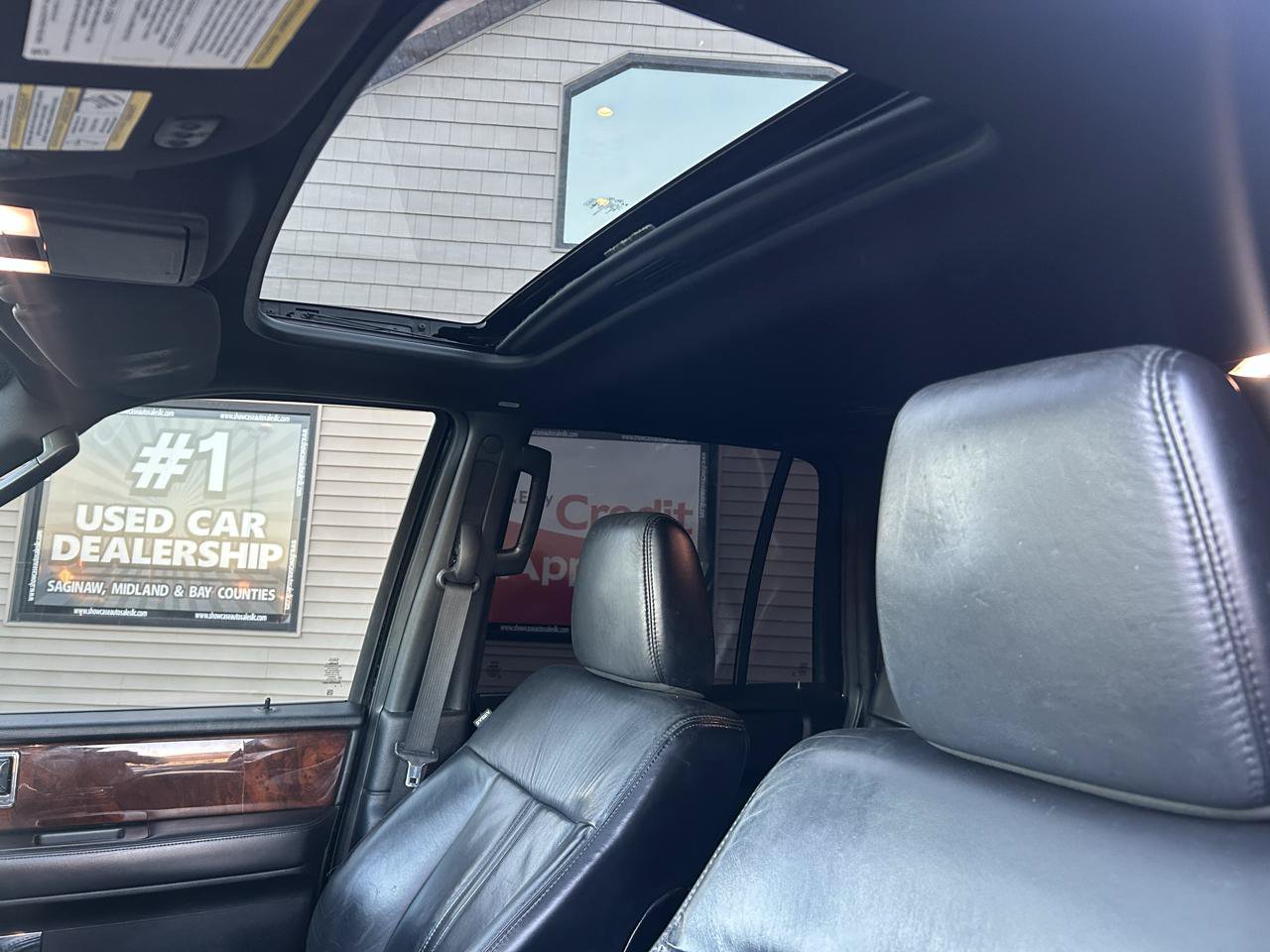 Used 2016 Lincoln Navigator L Select AWD/4WD image 18