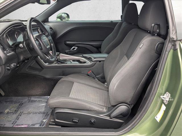 Used 2019 Dodge Challenger SXT image 15