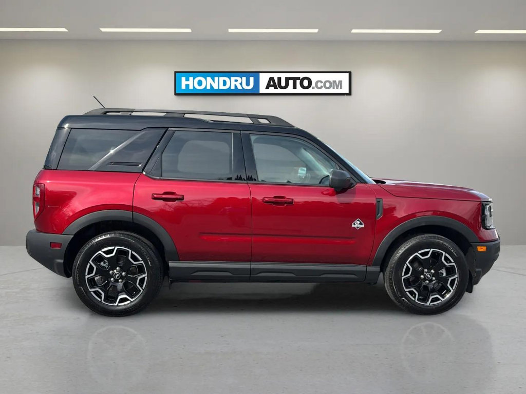 Used 2025 Ford Bronco Sport Outer Banks w/ Outer Banks Tech Package+ AWD/4WD image 6