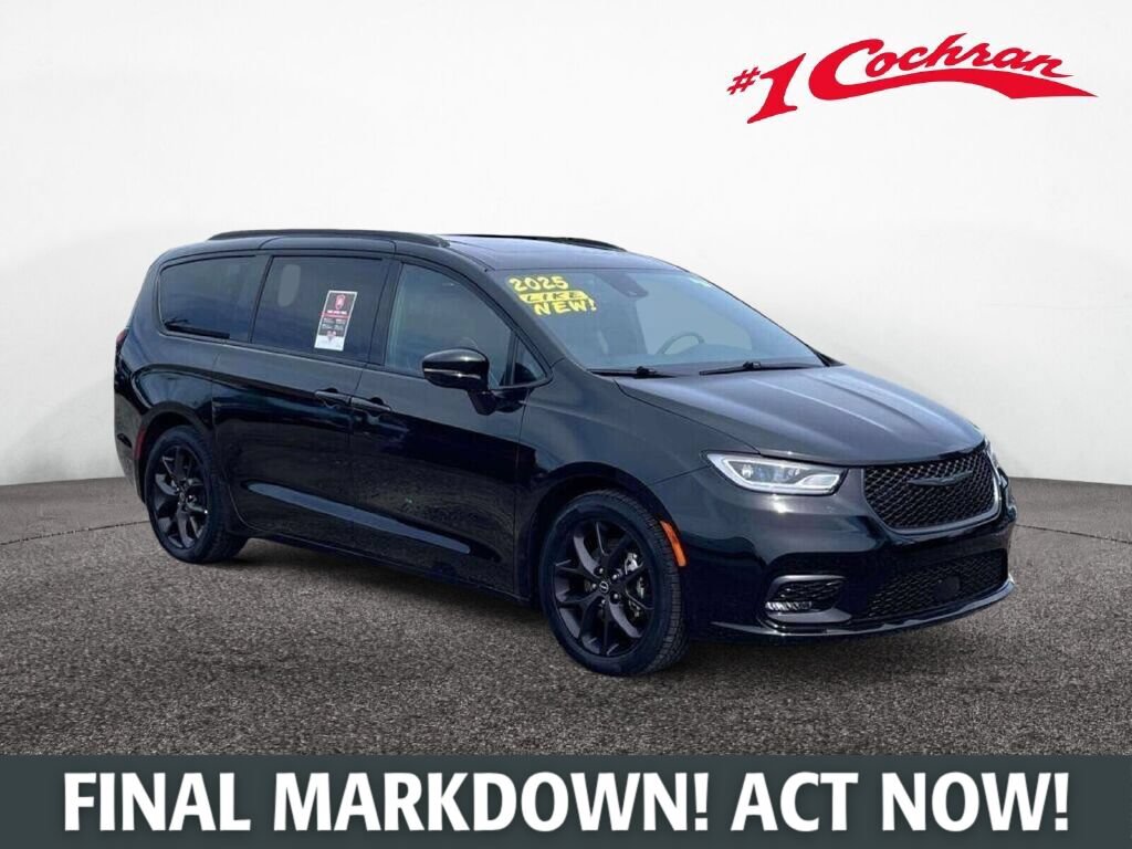 Used 2025 Chrysler Pacifica Limited
