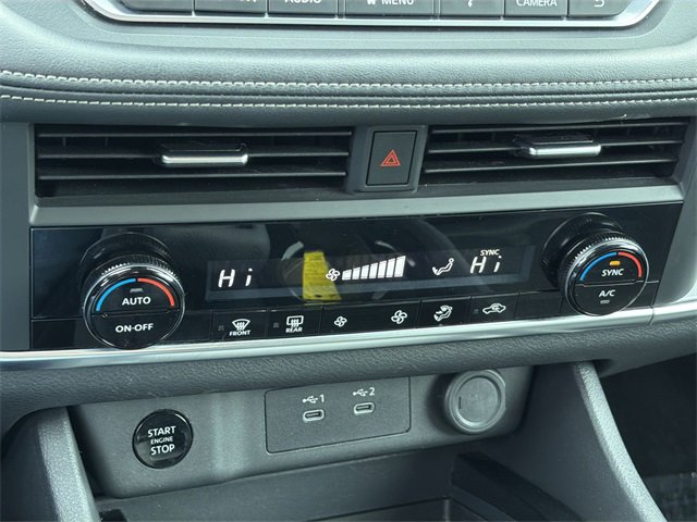 Used 2024 Nissan Rogue SV image 27