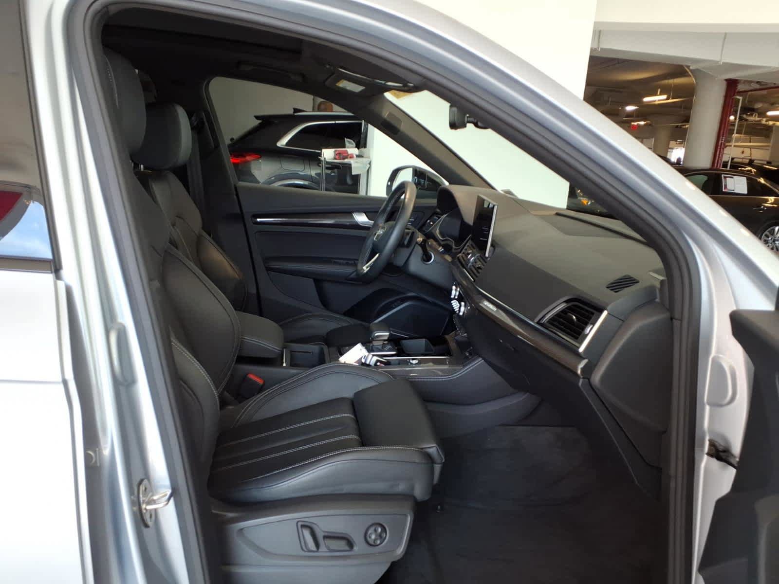 Used 2023 Audi SQ5 Prestige w/ Prestige Package AWD/4WD image 20