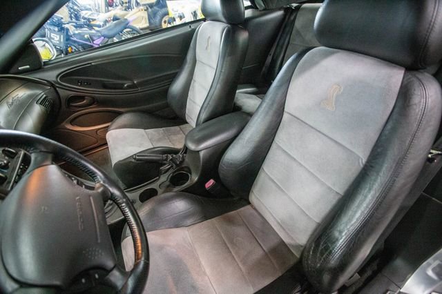 Used 2004 Ford Mustang Cobra image 4
