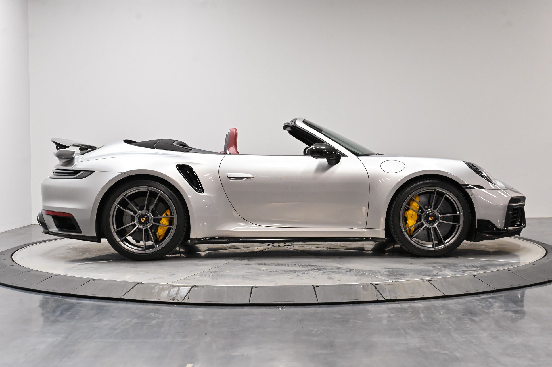 Used 2022 Porsche 911 Turbo S AWD/4WD image 17