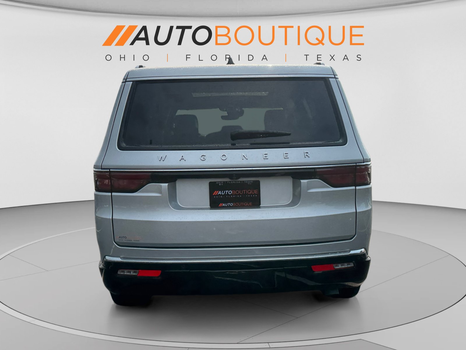 Used 2025 Jeep Wagoneer Series III w/ Premium Group I AWD/4WD image 8