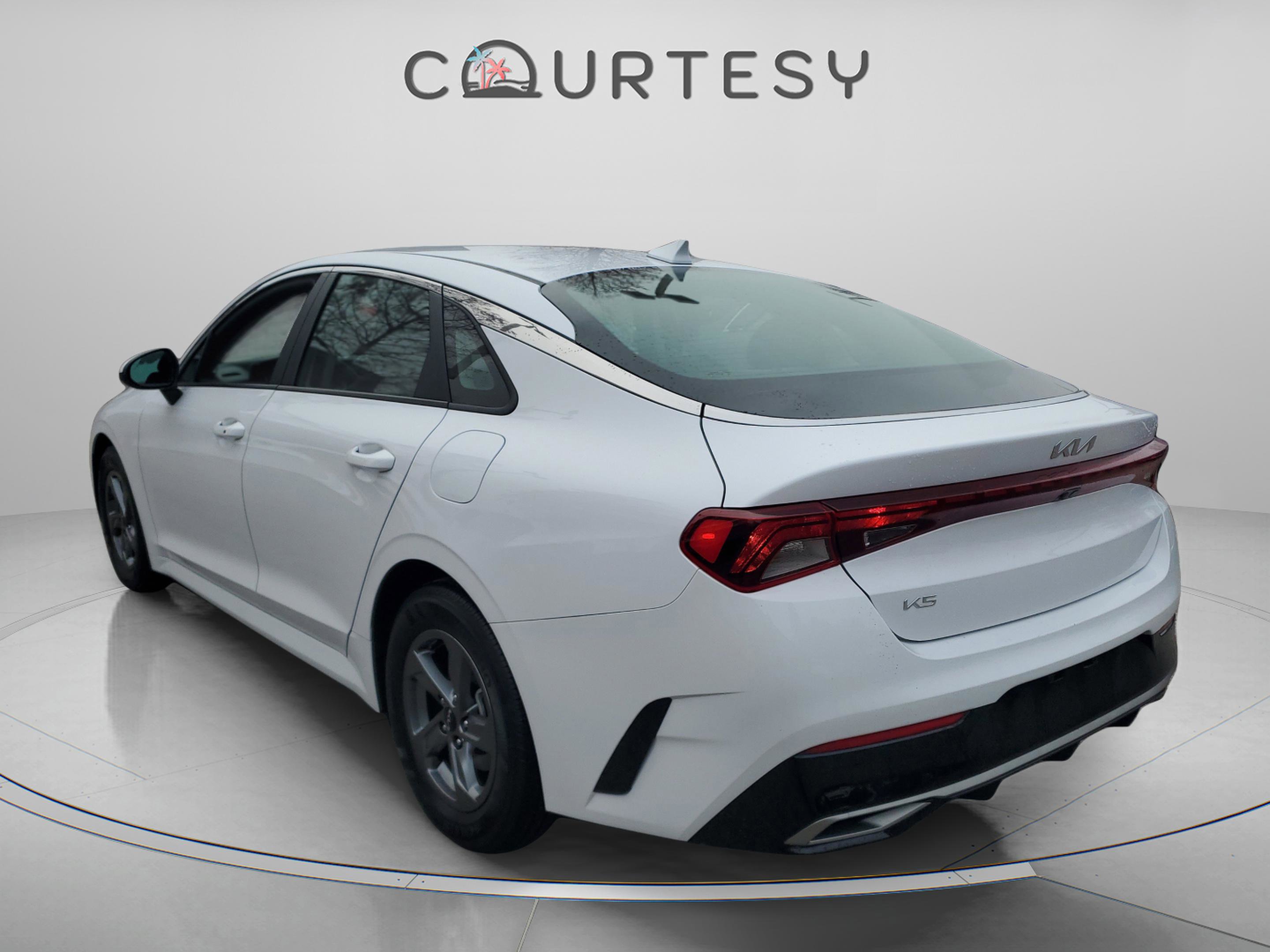 Certified 2023 Kia K5 LXS image 3