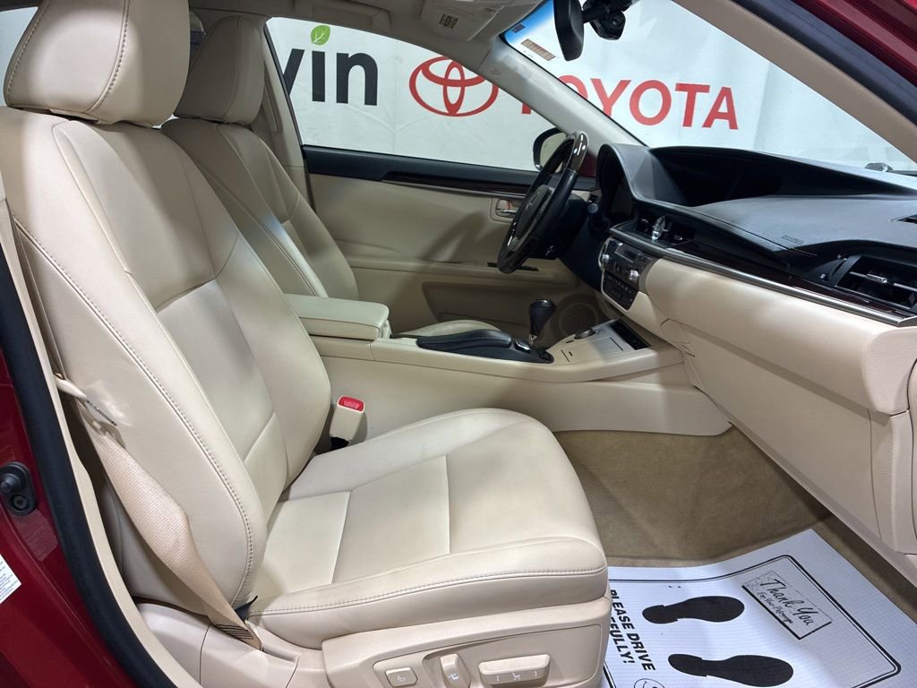 Used 2013 Lexus ES 350 w/ Premium Pkg FWD image 12
