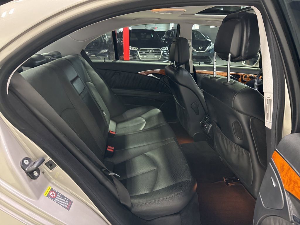 Used 2007 Mercedes-Benz E 550 Sedan image 36