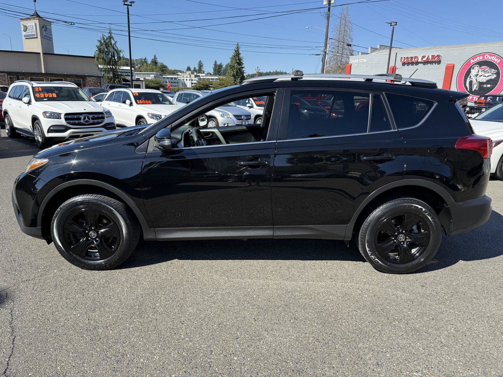 Used 2013 Toyota RAV4 XLE image 13