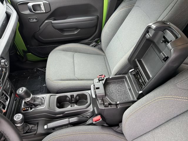 Used 2025 Jeep Wrangler Unlimited Sport AWD/4WD image 22