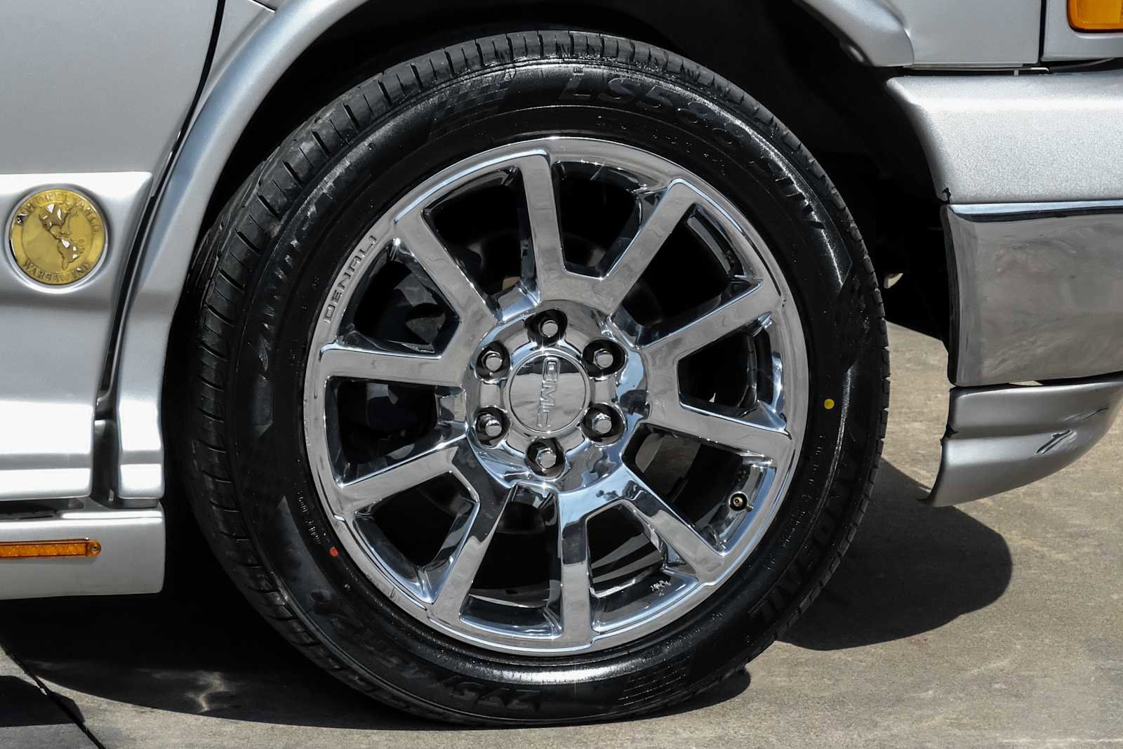 Used 2011 Chevrolet Express 1500 image 61