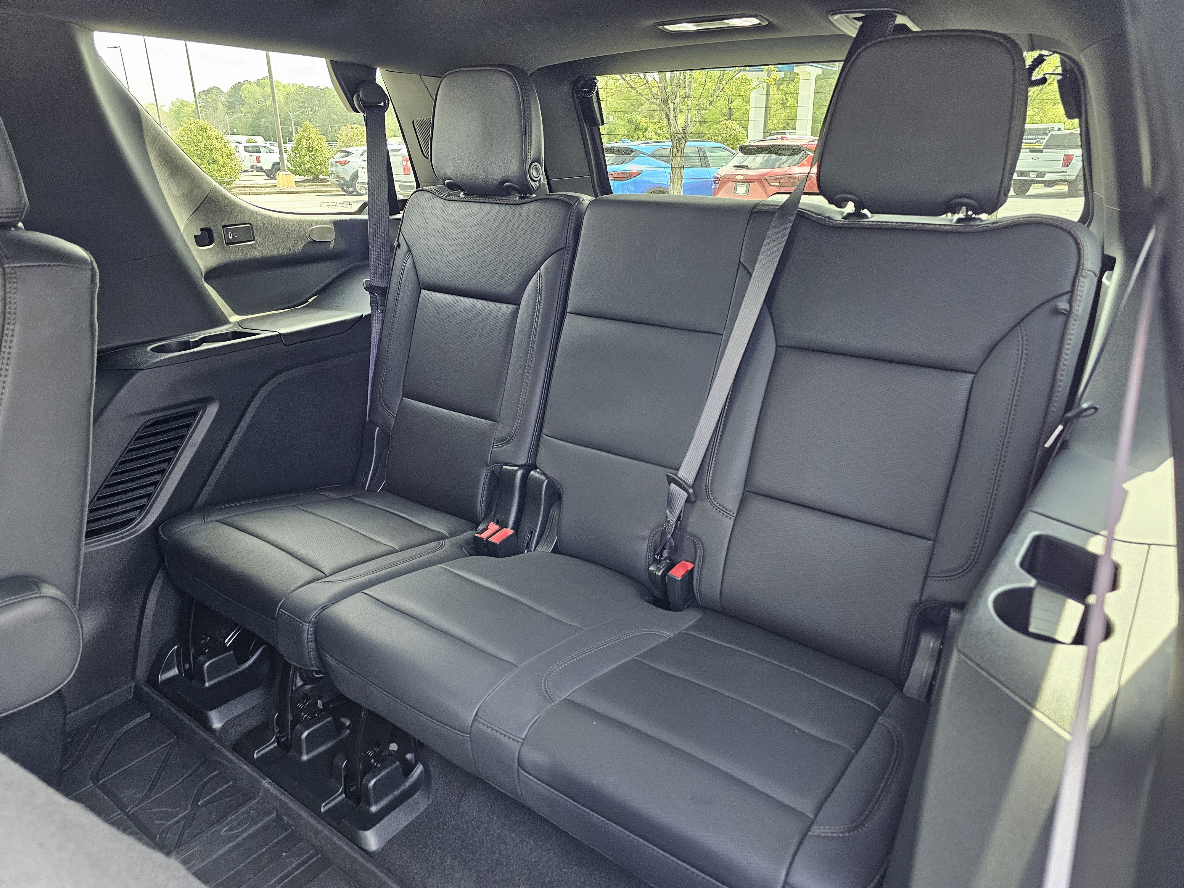 Used 2023 Chevrolet Tahoe High Country AWD/4WD image 38