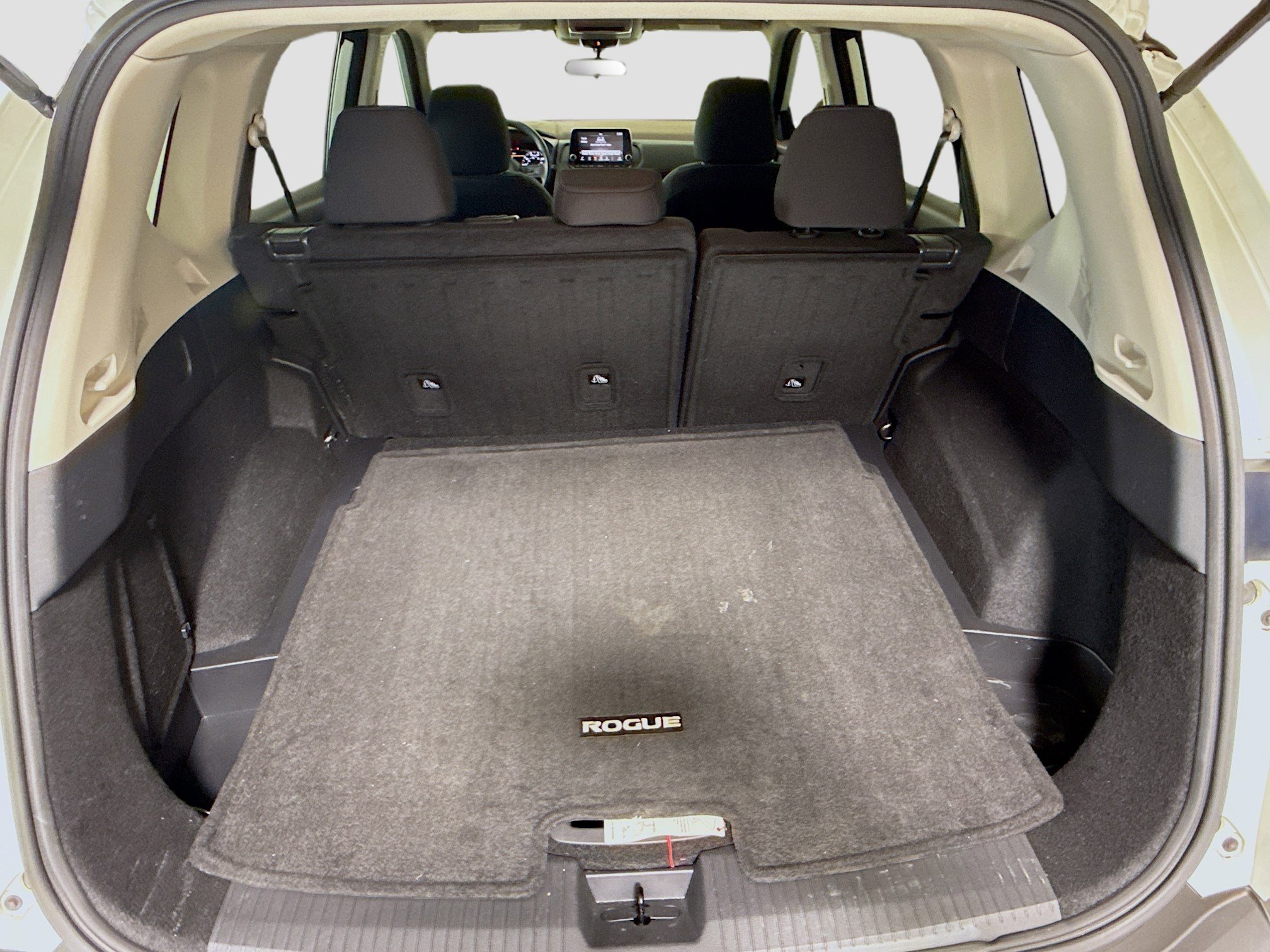 Used 2023 Nissan Rogue S image 35