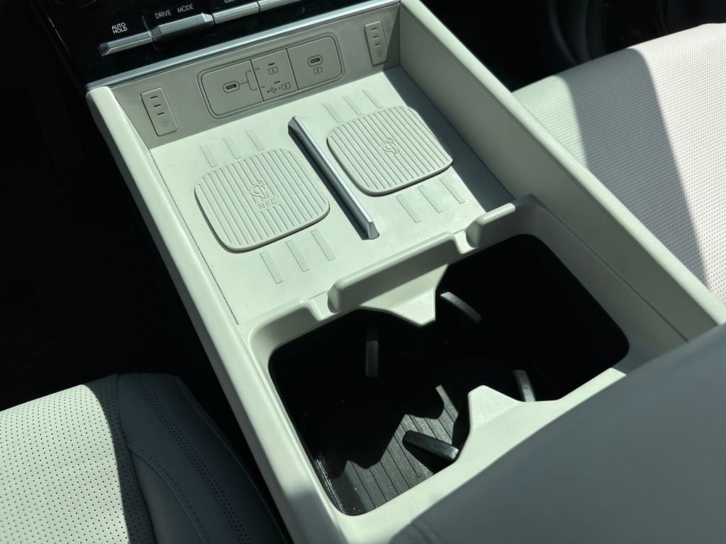 Used 2026 Hyundai Santa Fe Calligraphy image 18