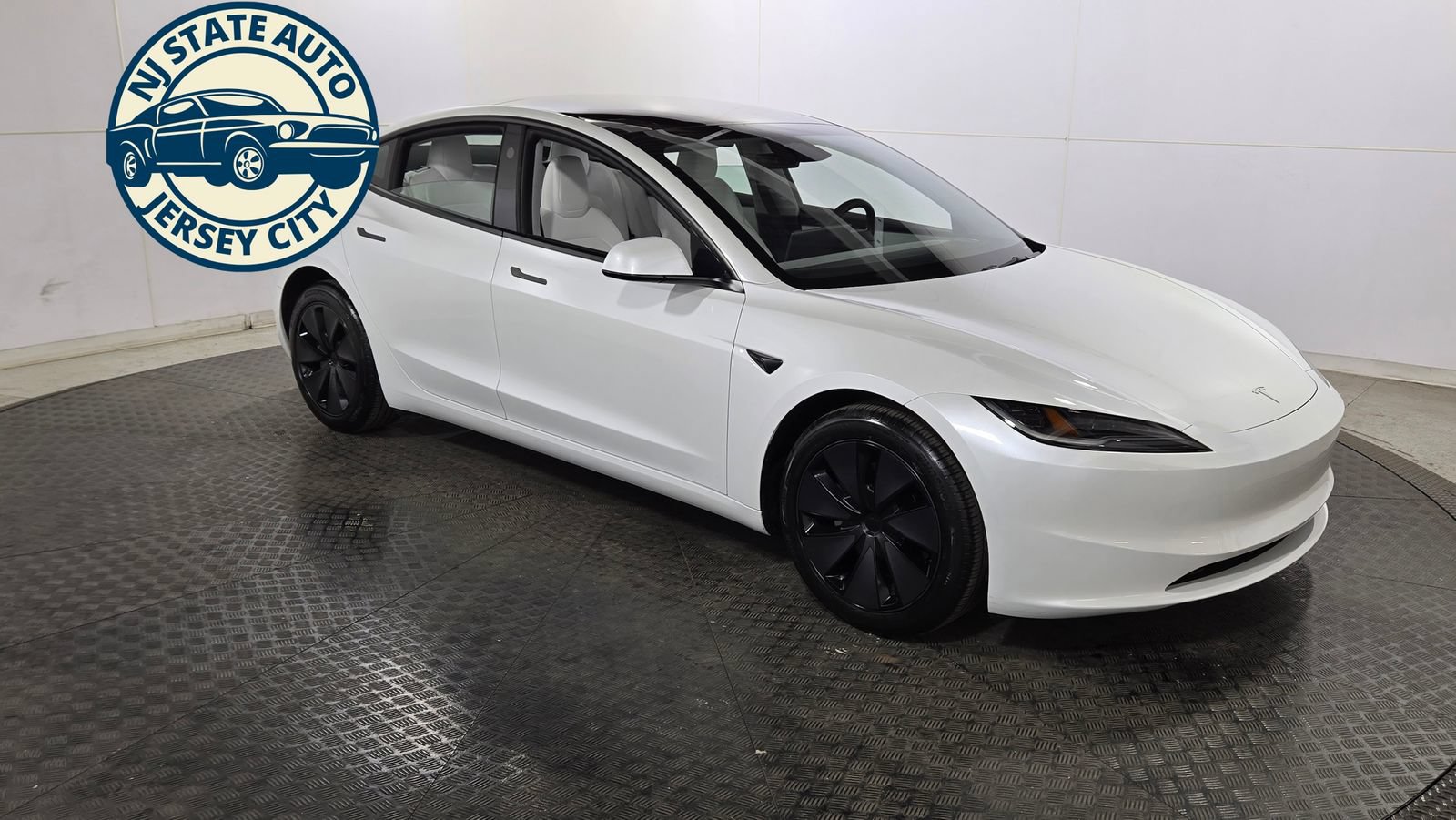 Used 2025 Tesla Model 3 Long Range RWD image 15
