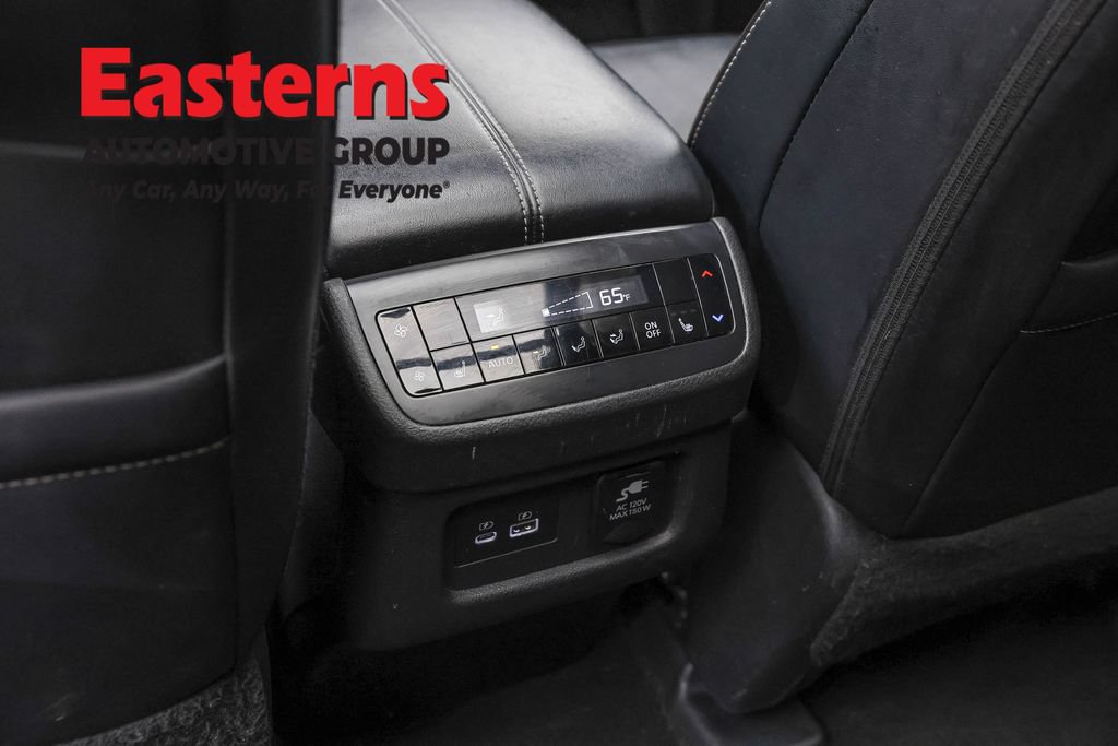 Used 2023 Nissan Pathfinder Platinum w/ Cargo Package AWD/4WD image 25