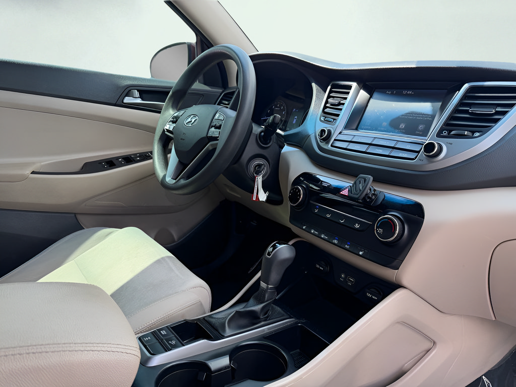 Used 2018 Hyundai Tucson SEL AWD/4WD image 25