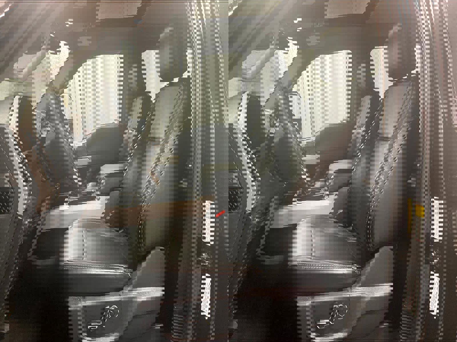 Used 2019 Ford F250 Lariat w/ Lariat Ultimate Package AWD/4WD image 10