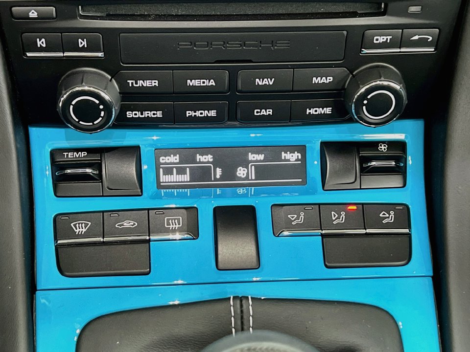Certified 2019 Porsche 911 Speedster RWD image 17