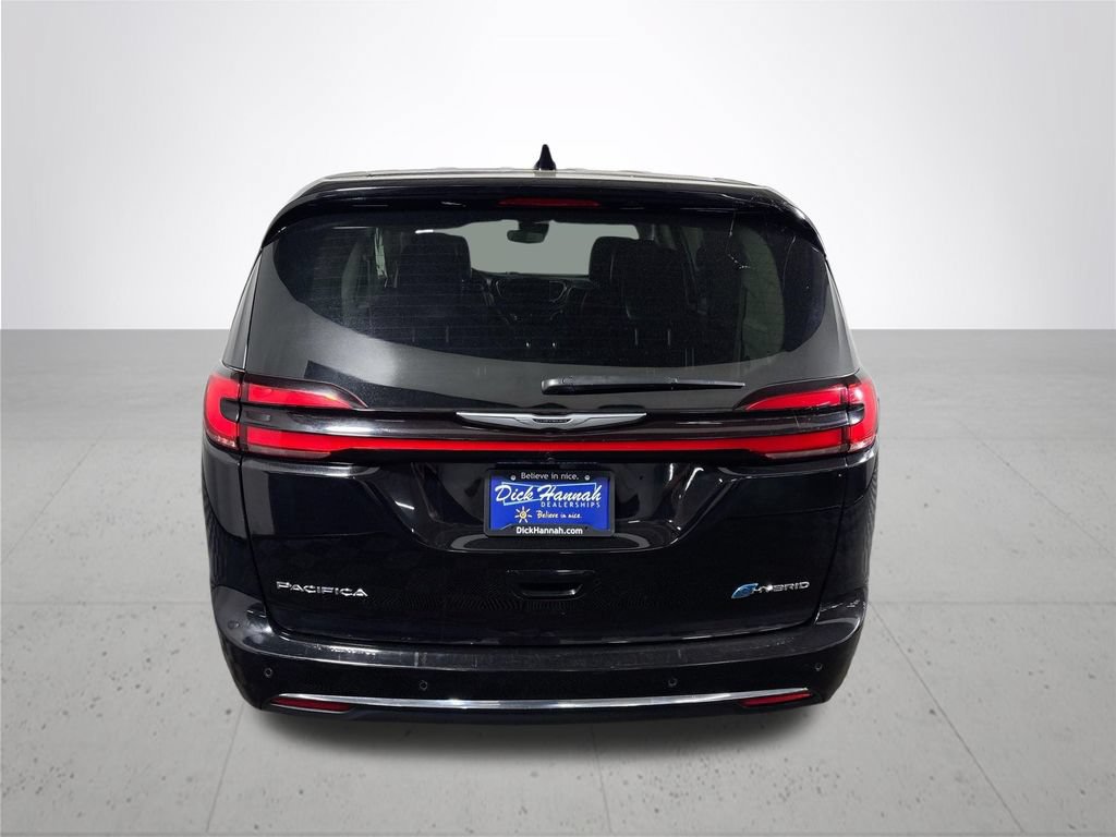 Used 2024 Chrysler Pacifica Limited FWD image 7