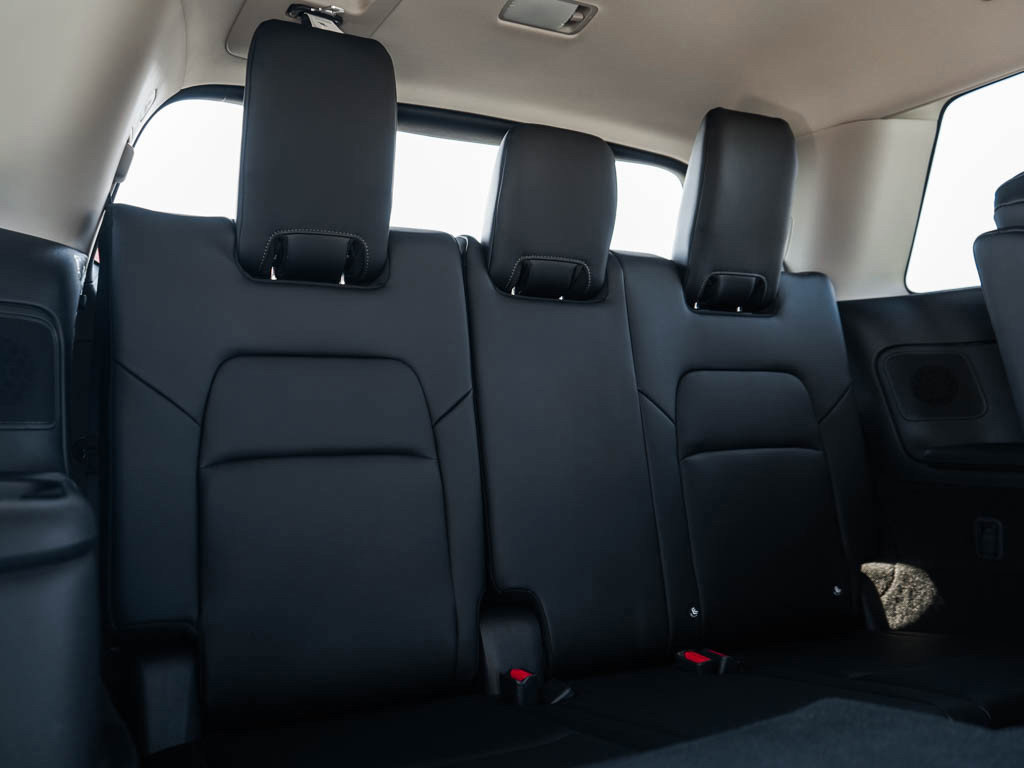 New 2026 Nissan Pathfinder Platinum AWD/4WD image 12