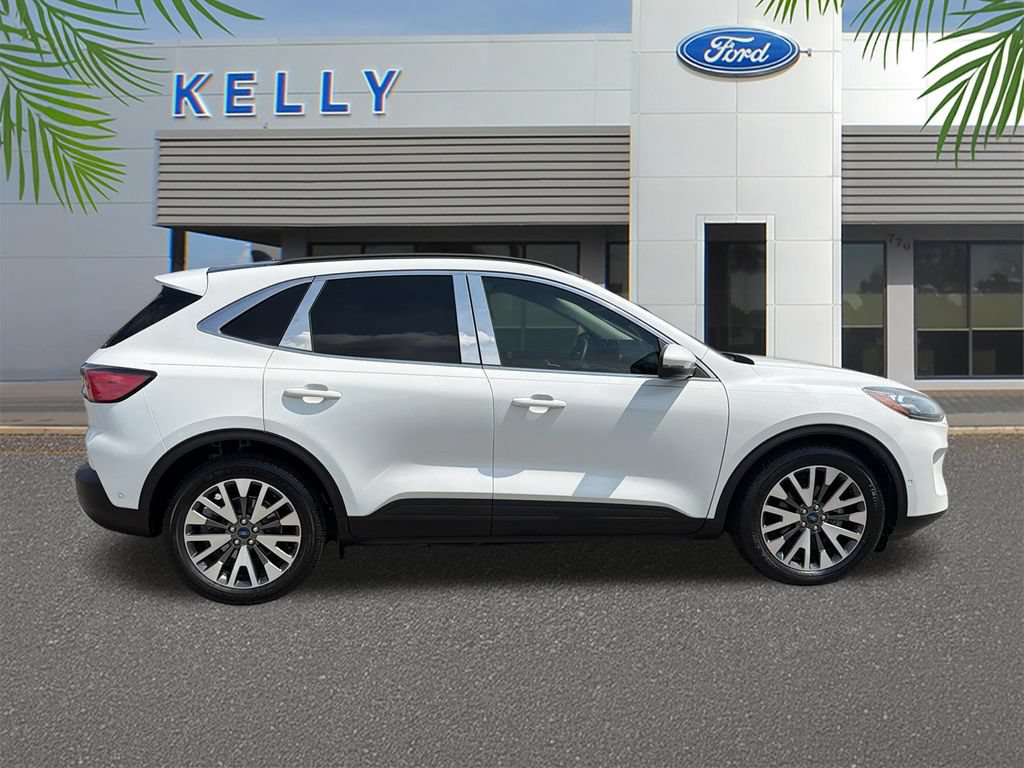 Used 2020 Ford Escape Titanium FWD image 6