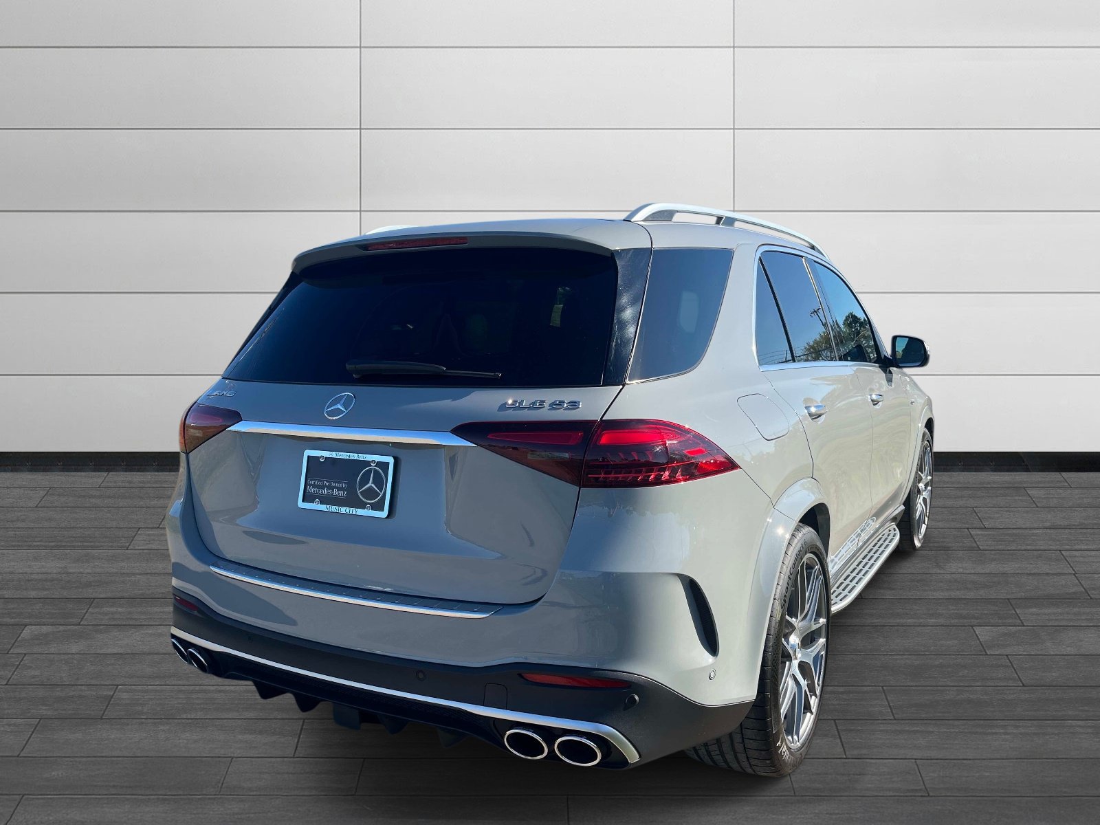 Certified 2025 Mercedes-Benz GLE 53 AMG 4MATIC image 3