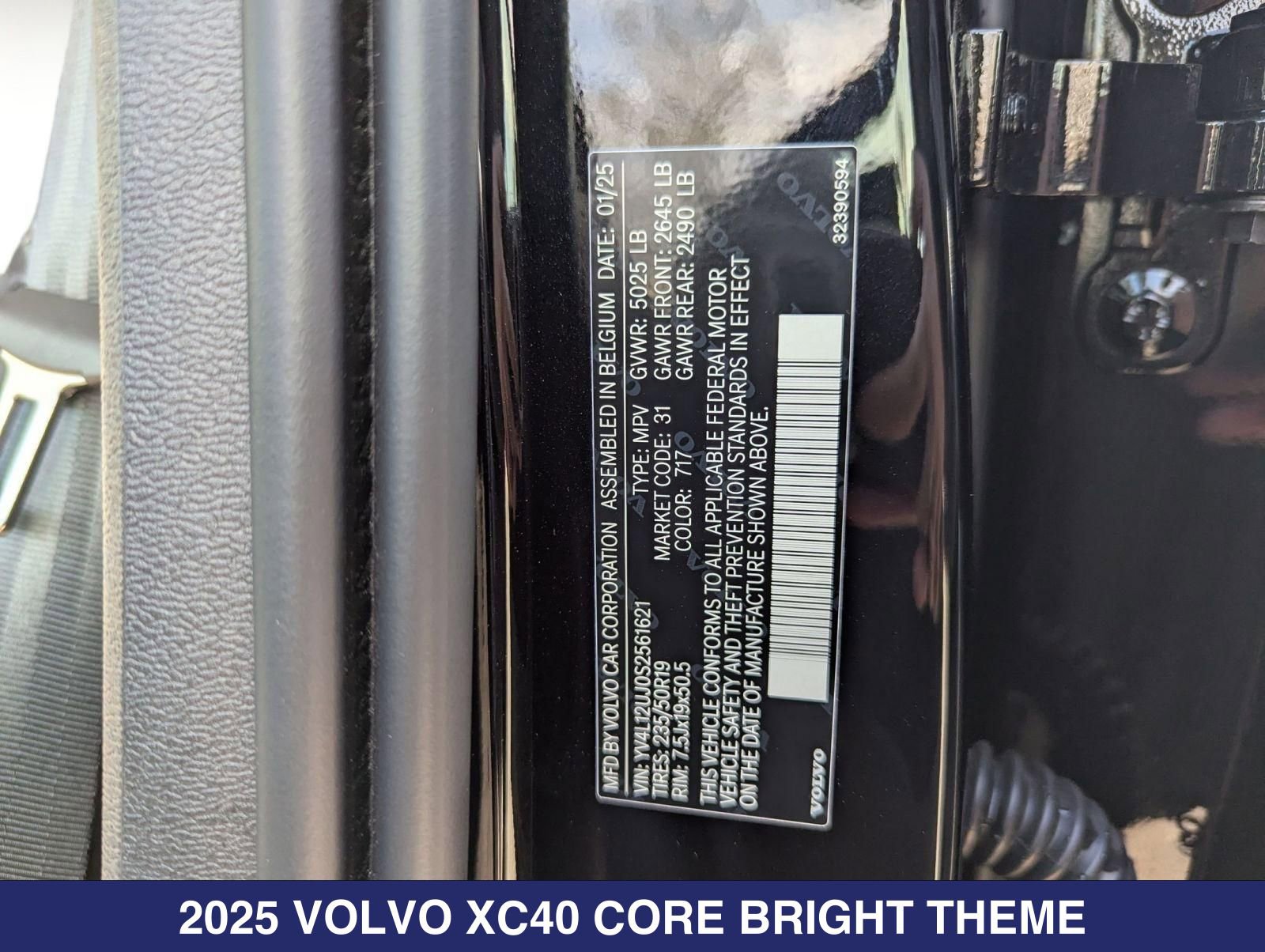 New 2025 Volvo XC40 B5 Core w/ Protection Package Premier AWD/4WD image 26