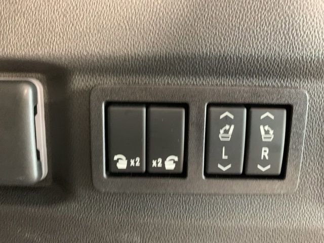 Used 2025 GMC Yukon Elevation w/ LPO, Floor Liner Package image 14