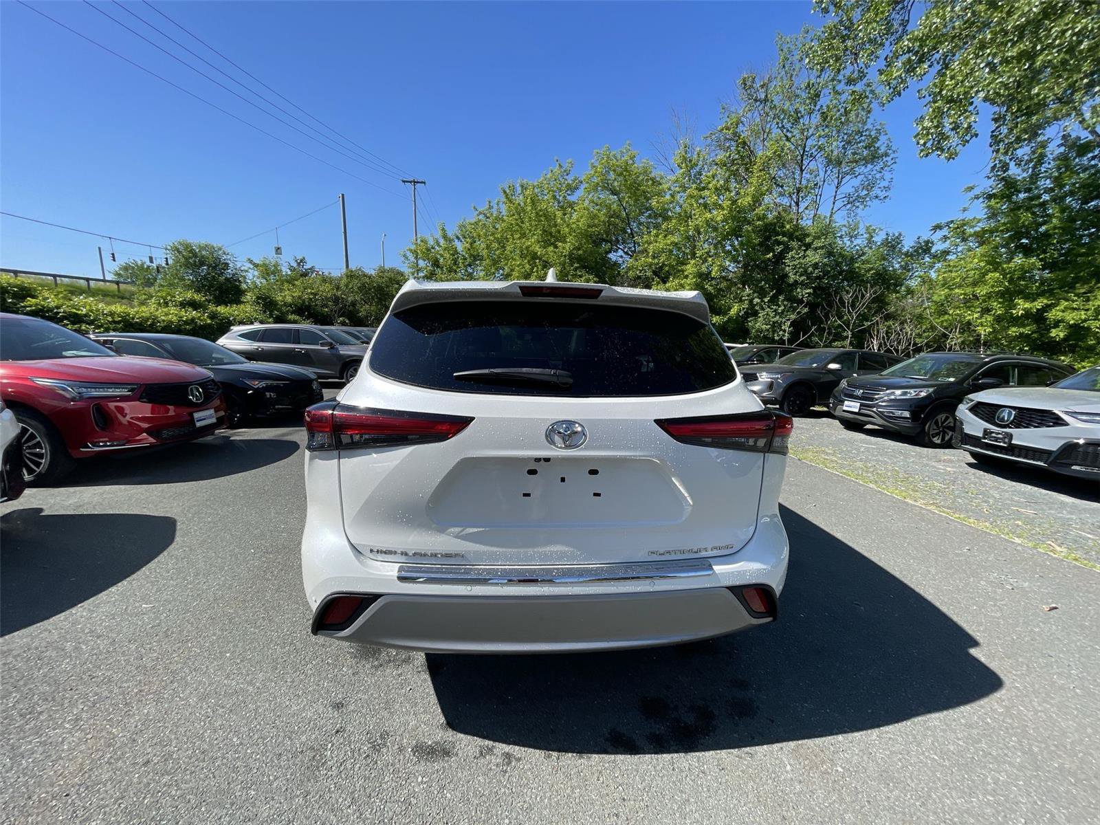 Used 2021 Toyota Highlander Platinum AWD/4WD image 33