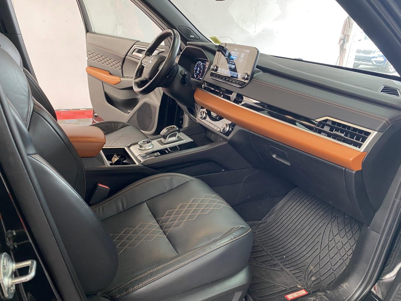 Used 2022 Mitsubishi Outlander SEL AWD/4WD image 8