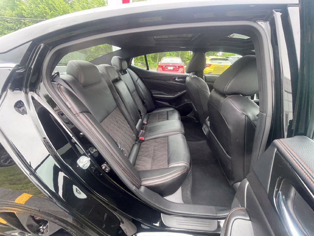 Certified 2023 Nissan Maxima SR w/ Sport Mat Group FWD image 21