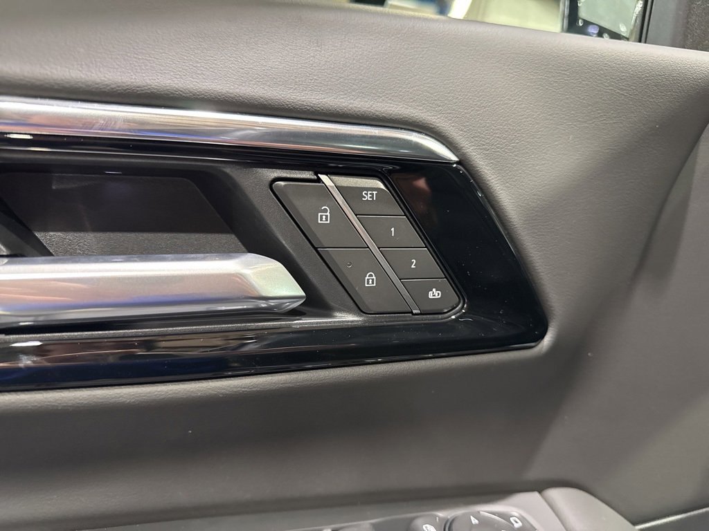 New 2026 Chevrolet Tahoe High Country w/ Sun And Tow Package image 24