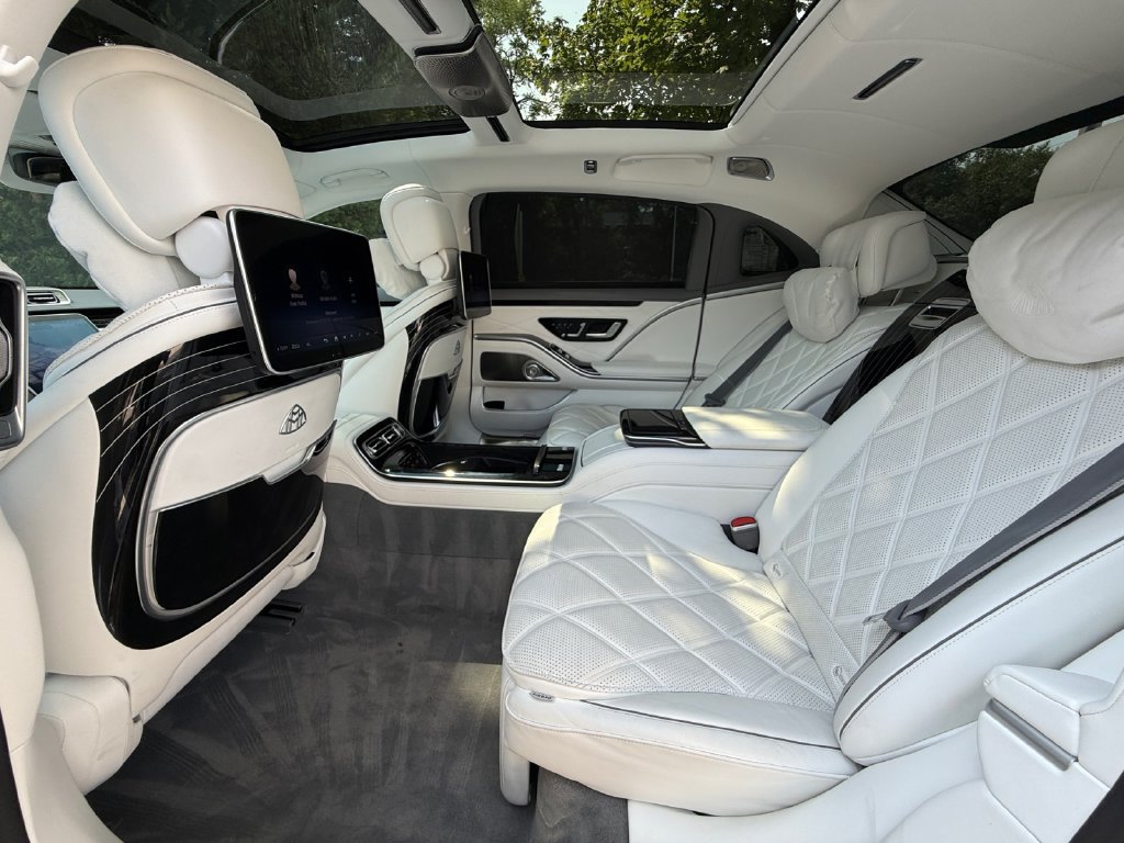 Used 2023 Mercedes-Benz Maybach S 580 4MATIC image 29