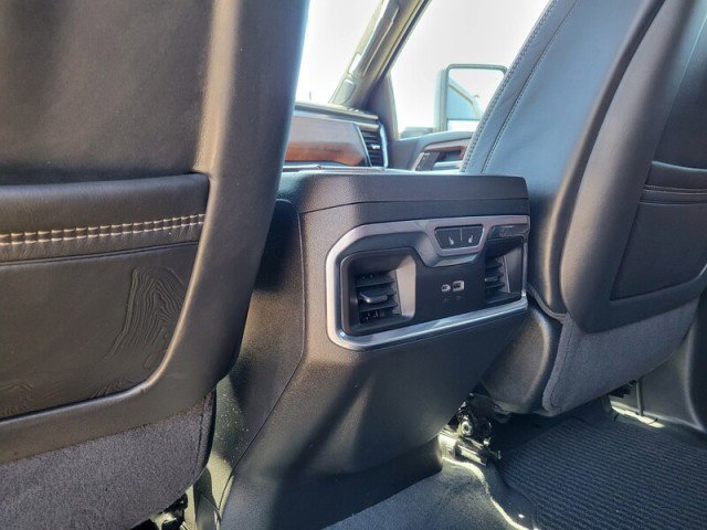 Certified 2025 GMC Sierra 2500 Denali Ultimate image 32